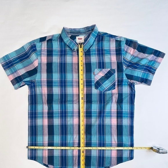 LEVIS Size XXL CASUAL BUTTON DOWN SHORT SLEEVE - Picture 2 of 5